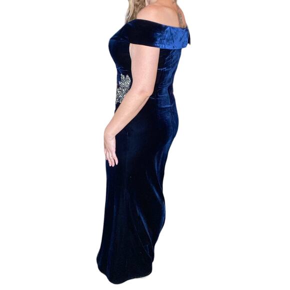 Alex Evenings Blue Velvet Off Shoulder Formal Dress size 10 12 - Picture 4 of 9